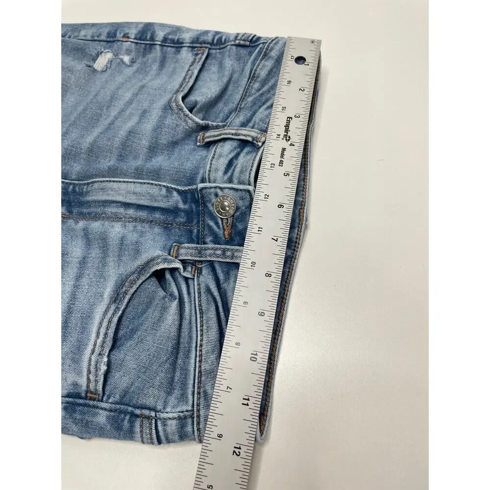 American Eagle Next Level Stretch Distressed Super‎ High Rise Jegging 2 Short